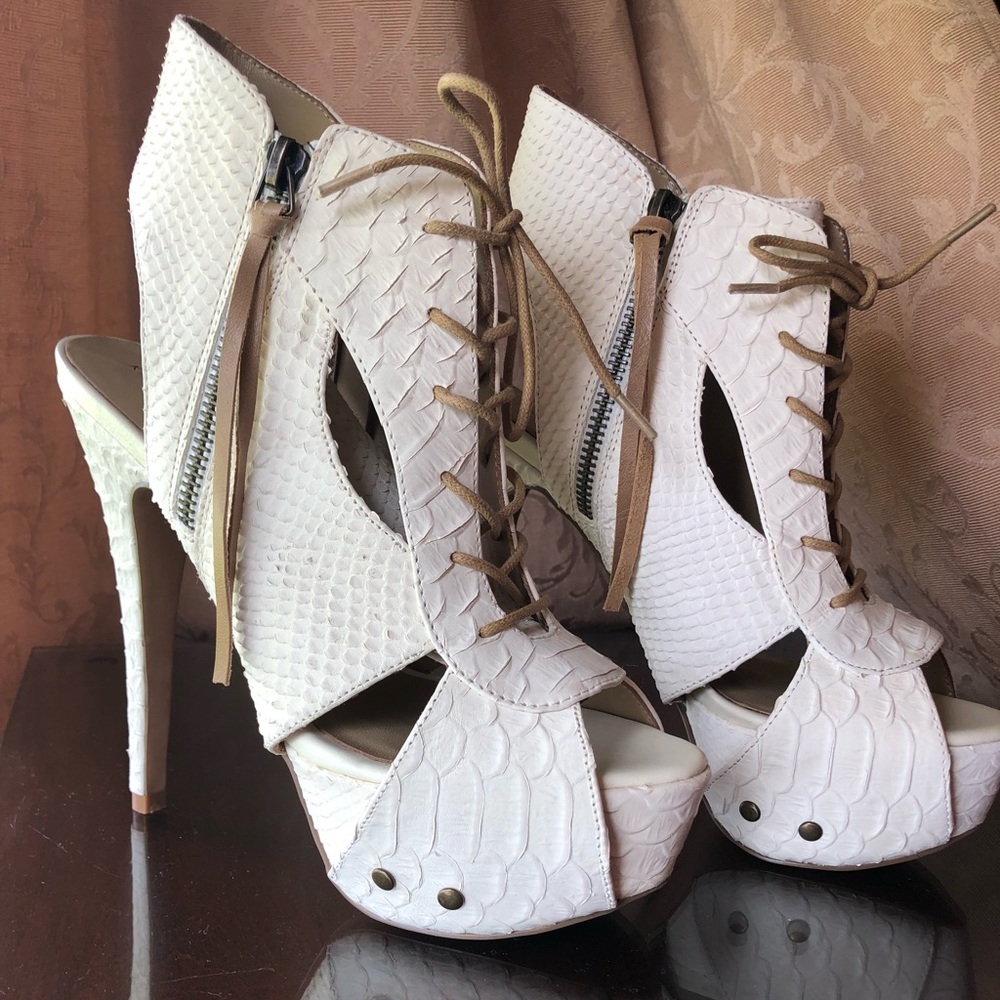 NEW Kate Ferguson Eraussi Ice - Cream Leather 7.5